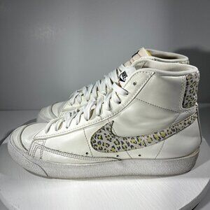 Nike Blazer Mid 77 SE Sail Lemon Leopard Womens Size 9 Shoes White Sneaker Train